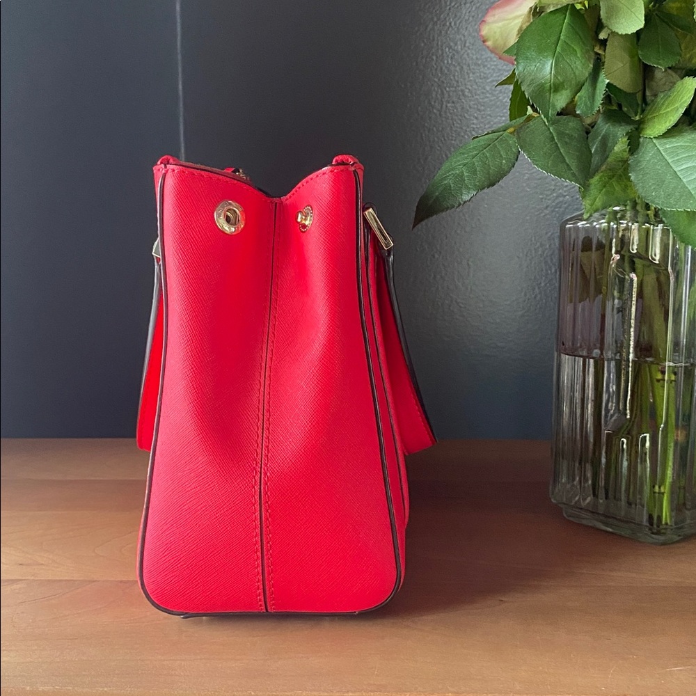 Kate Spade Bright Pink Purse - Picture 4 of 15